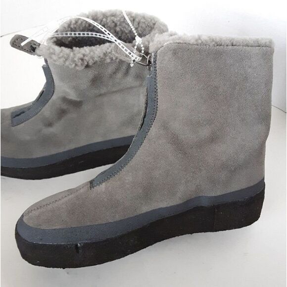 Clark's Women's Winter Boot size 6M - Picture 5 of 11